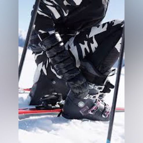 New Highline Puffer Mittens